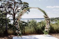 Traubogen für eine traumhafte Aussicht / Wedding arch for a fantastic view